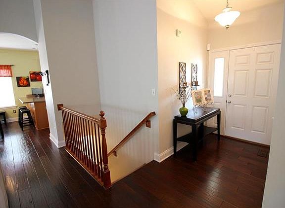 4th image of 7827 Sagebrook Ct