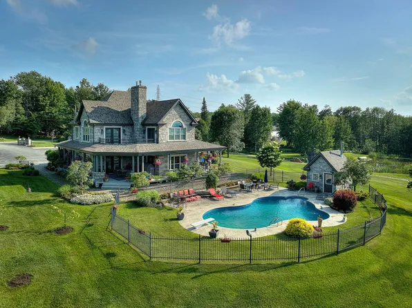 10Z Mtae Lapointe Valley, Eaton, QC J0B 2C0