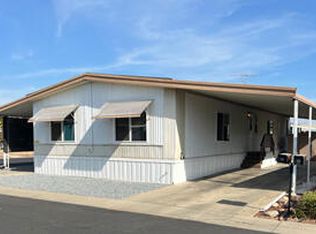 581 N Crawford Ave #116, Dinuba, CA 93618