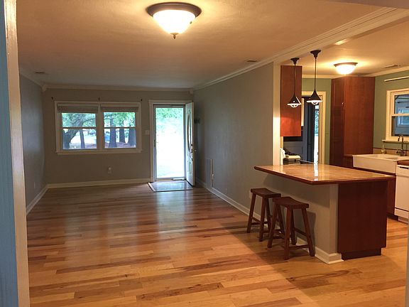 4th image of 613 Bottino Ln