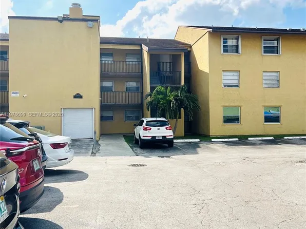15470 SW 82nd Ln APT 316, Miami, FL 33193