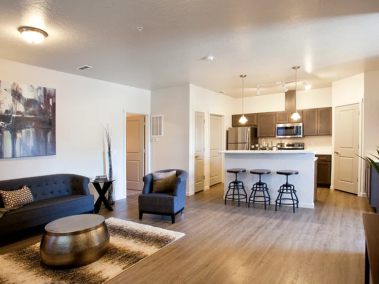 Prairie Pointe Apartments and Townhomes — Photo 75