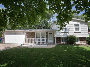 1811 Winter Hill Dr, O'Fallon, MO 63366