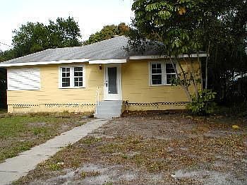 1st image of 908 Magnolia Dr