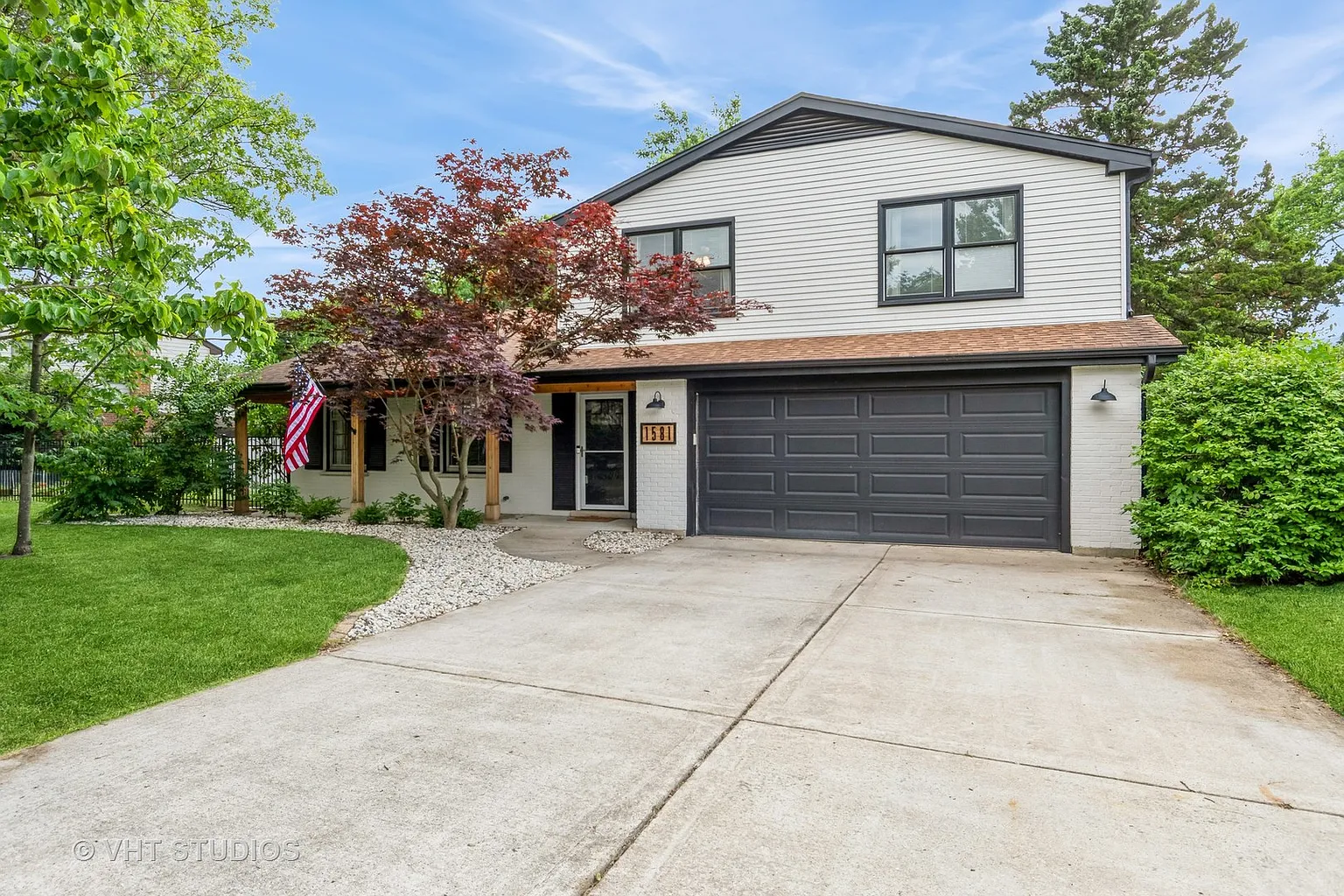 1581 Chippewa Dr photo 1