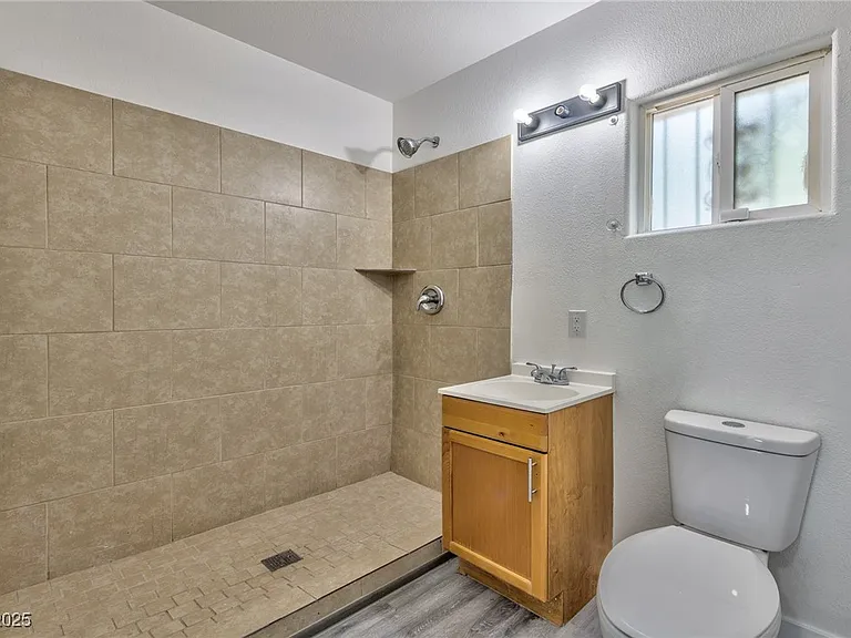 339 N 10th St #2 — Photo 12