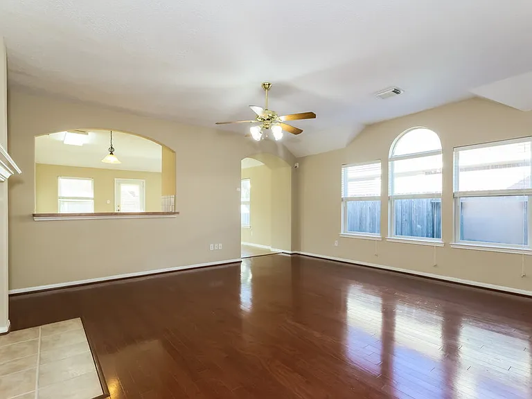 3223 Spring Ranch Ln — Photo 5