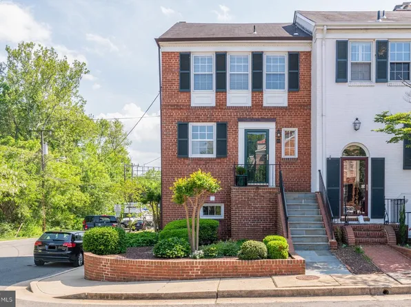 202 Green St, Alexandria, VA 22314