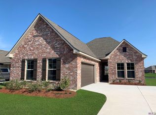 7106 Panama Canal Dr, Gonzales, LA 70737
