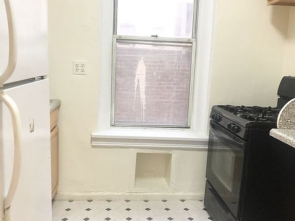2nd image of 3408 30th St APT A33