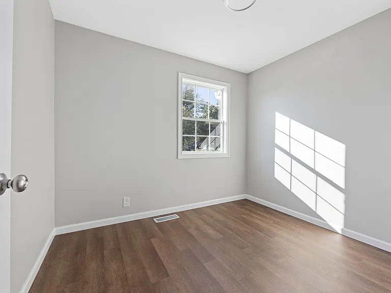 1024 Cypress Dr — Photo 13