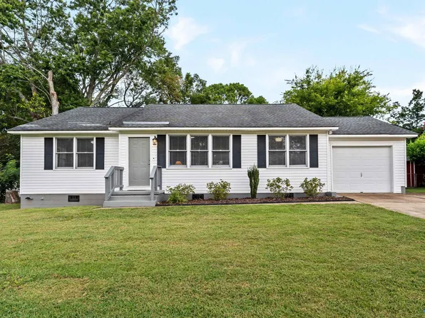 2605 Waltham Dr NE, Huntsville, AL 35811