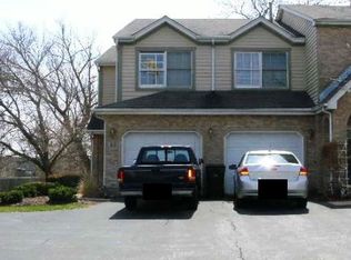 45 Cary St, Cary, IL 60013