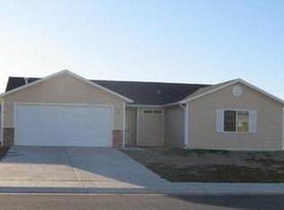 22 Roundhouse St, Montrose, CO 81401