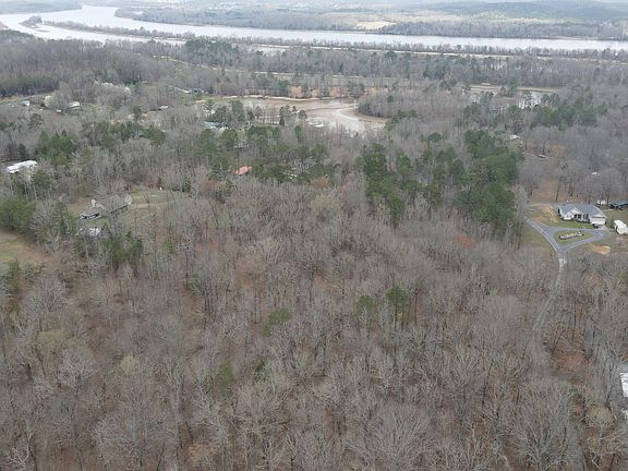 5th image of 3300 Armstrong Ferry Rd