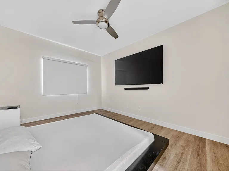 5650 E Sahara Ave #2060 — Photo 17