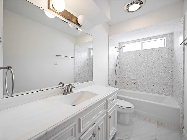 14143 Hillvale Dr — Photo 7