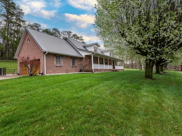 4 Beth Ln, Milton, WV 25541