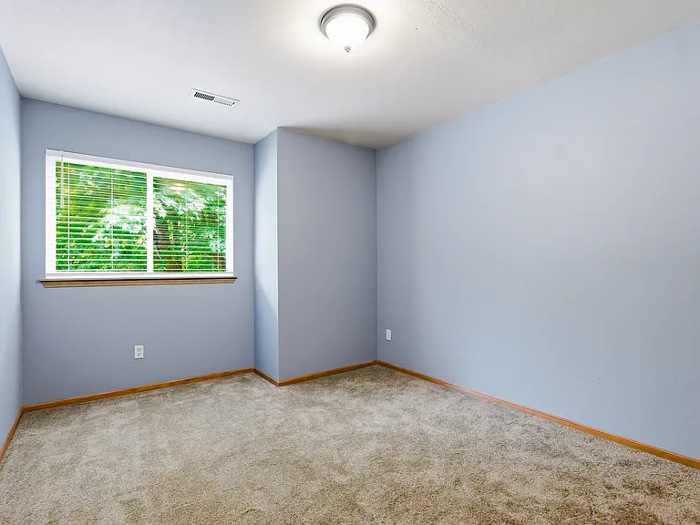 4811 43rd Ln SE — Photo 21
