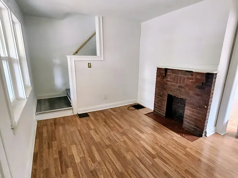 514 N Ohio Ave — Photo 2