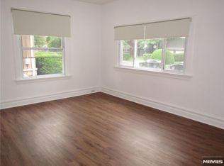 204 Hollister Ave, Rutherford, NJ 07070