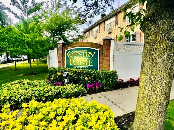 82-31 Country Pointe Cir #1F