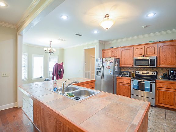 3rd image of 243 Densbrook Ln