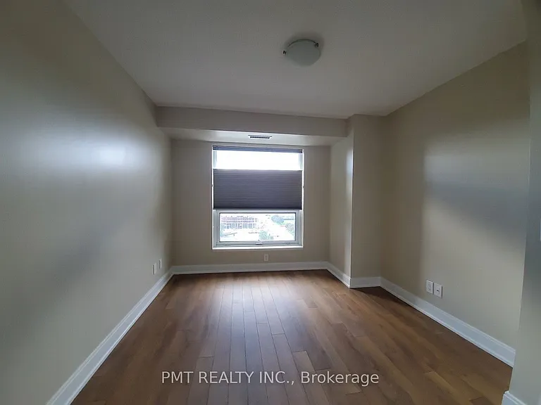 135 Village Green Sq #1421 — Photo 6