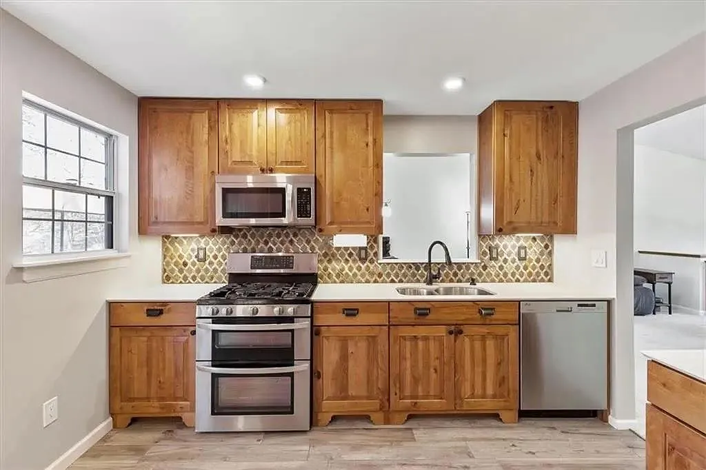 3514 Benthollow Ln — Photo 2