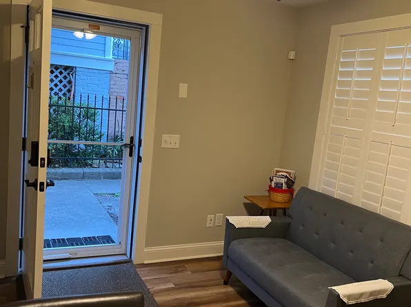 215 E Gwinnett St APT C, Savannah, GA 31401