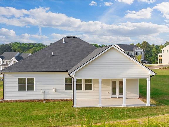 2nd image of 390 Abbott Road