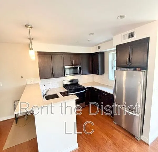 4800 Georgia Ave NW #402 — Photo 2