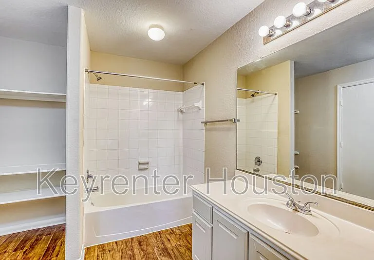 9410 Stoneridge Canyon Ln — Photo 6
