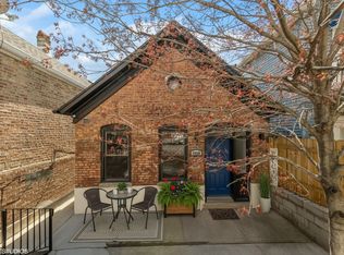 2009 W 17th St #1F, Chicago, IL 60608