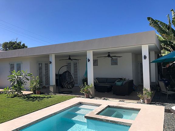 2nd image of 138 Calle E