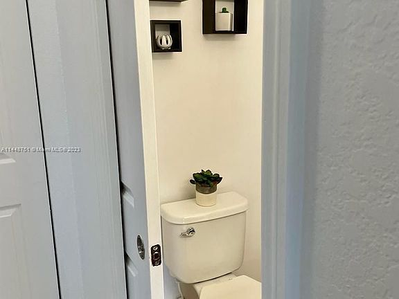 5th image of 8900 NW 97th Ave APT 201