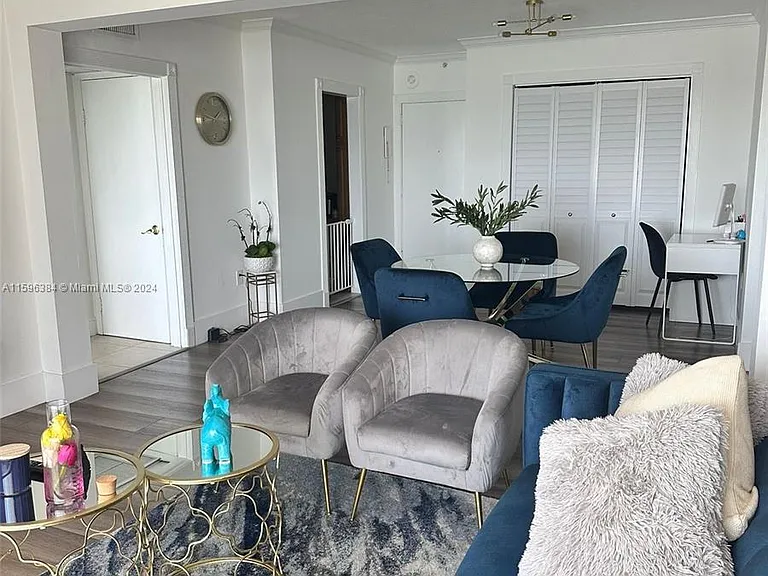 400 Kings Point Dr #307 — Photo 18