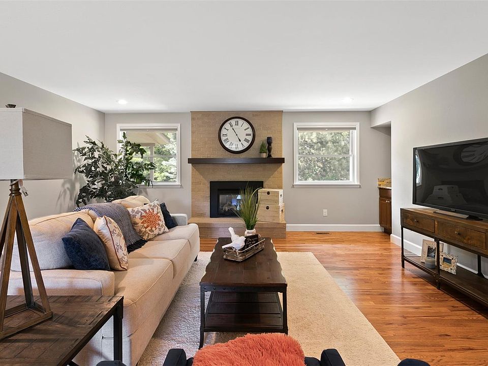 1st image of 4093 S Newport Way