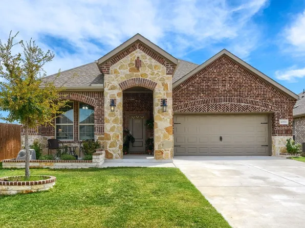 10922 Autry Ridge Ln, Aubrey, TX 76227