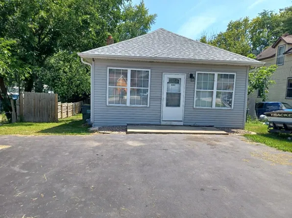 36867 N Stanton Point Rd, Ingleside, IL 60041