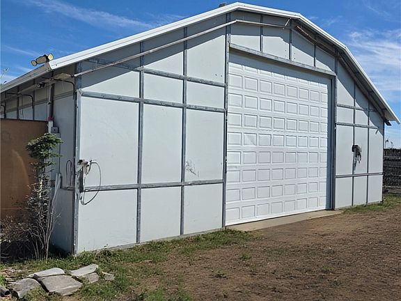 2nd image of 2775 Summer Ranch Rd