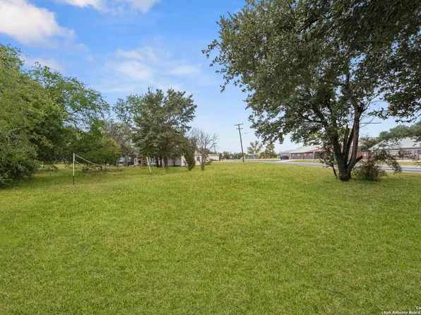 761 SCHOOL DR LOT PT 1, Poteet, TX 78065