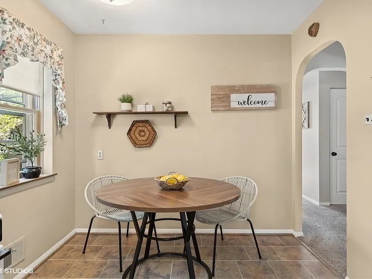 805 N Mitchell Ave — Photo 10