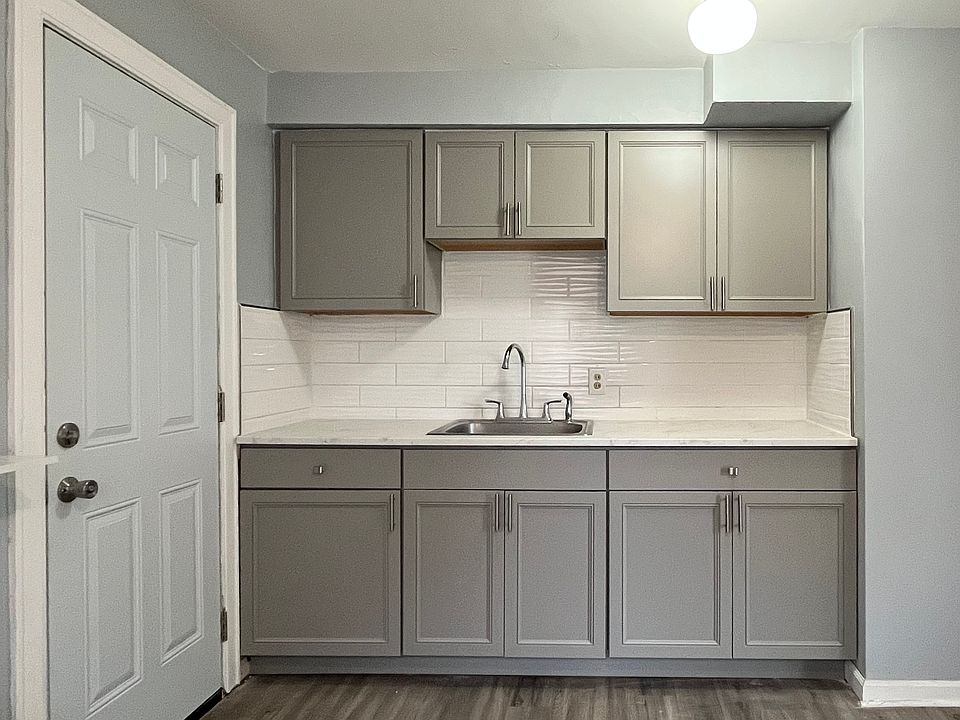 1st image of 435 Orchard Dr #1