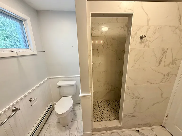 203 Maple St — Photo 9