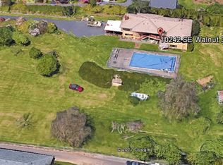 10242 SE Walnut Dr, Happy Valley, OR