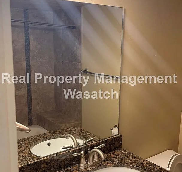 715 E Harrison Ave — Photo 17