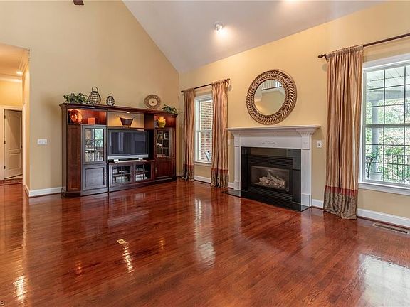 2nd image of 4808 Olde Province Ct