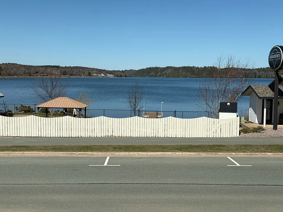 82 Croix St
