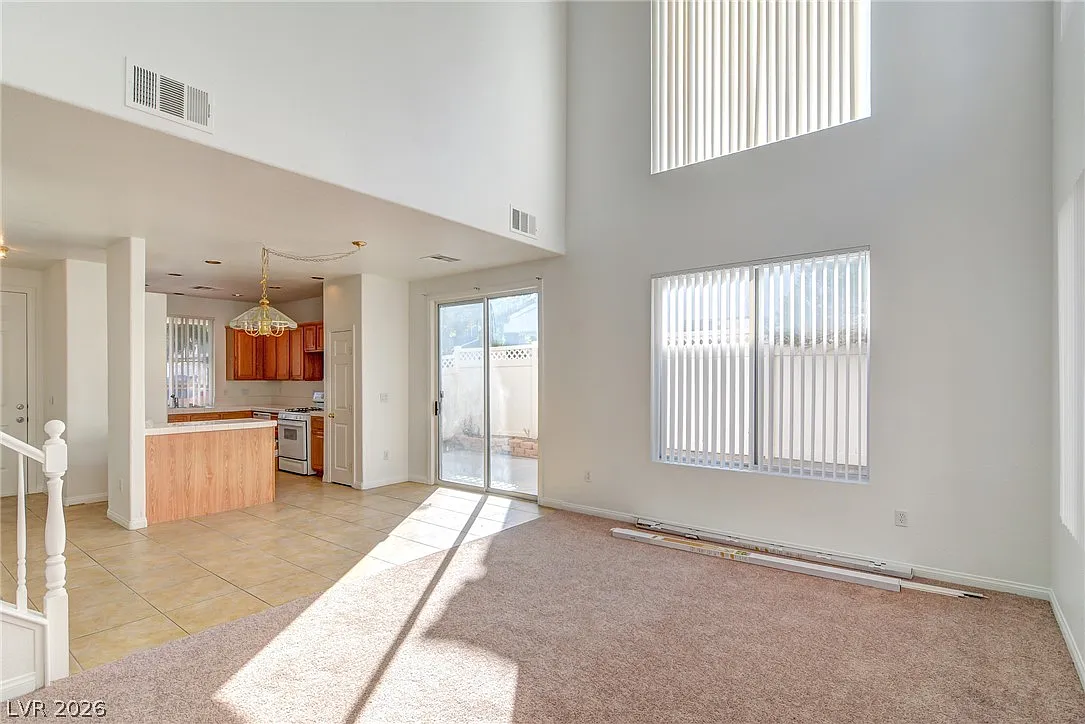 3 bed, 3.0 bath, 1787 sqft, $2,200 — Photo 4